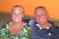 Jane Moody & Keith Simpson ( E-MAX CROWNS )